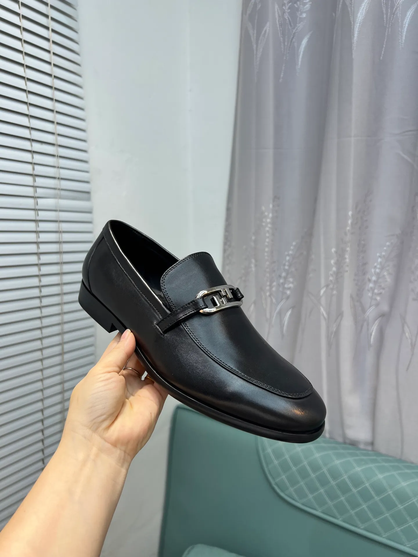 Men's shoes 💰940 [FENDI] Fendi men's business casual leather shoes imported brand cloth/calf leather/open edge beads/brand logo printing -Inner lining: comfortable cowhide lining -Outsole: genuine leather outsole with rubber backing embedded in the heel, perfect injection molding -Super high quality control·Fine workmanship: highlighted (high-end·luxury·grade) -Size: 39-44.38.45.46 Customized, non-returnable